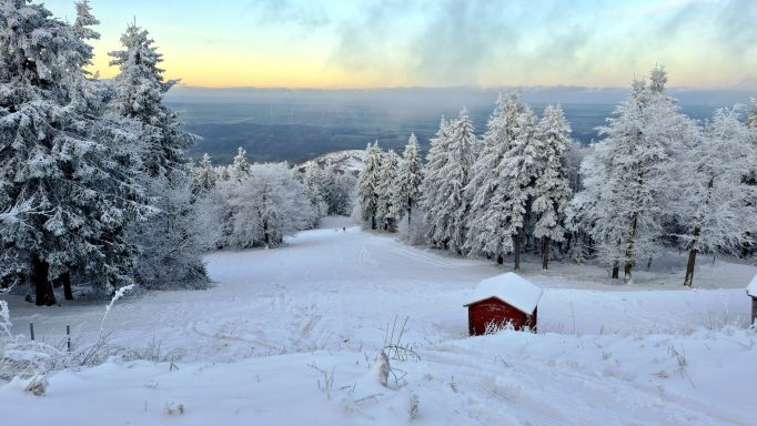 Erster Schnee auf dem Inselsberg Vereinsleben SCE
